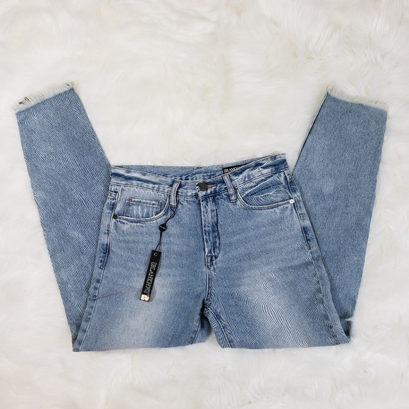 [BLANKNYC] High Rise Tapered Jeans Black Laces NWT - Picture 3 of 8